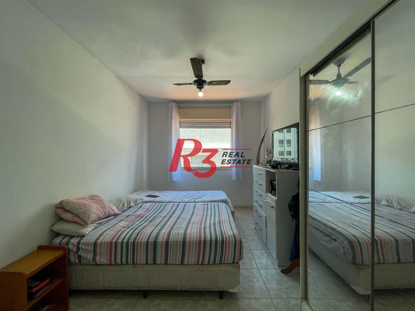 Apartamento com 2 dormitórios à venda, 65 m² por R$ 300.000,00 - Marapé - Santos/SP