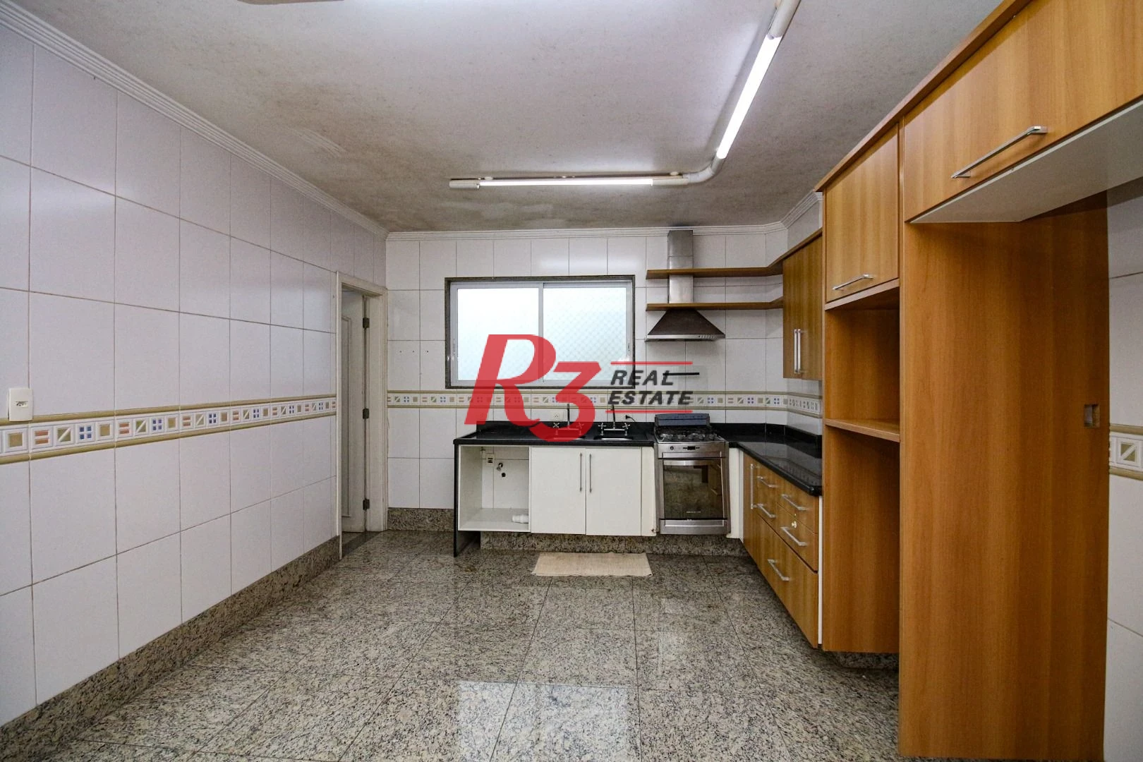 Apartamento com 3 dormitórios à venda, 205 m² por R$ 2.200.000,00 - Embaré - Santos/SP