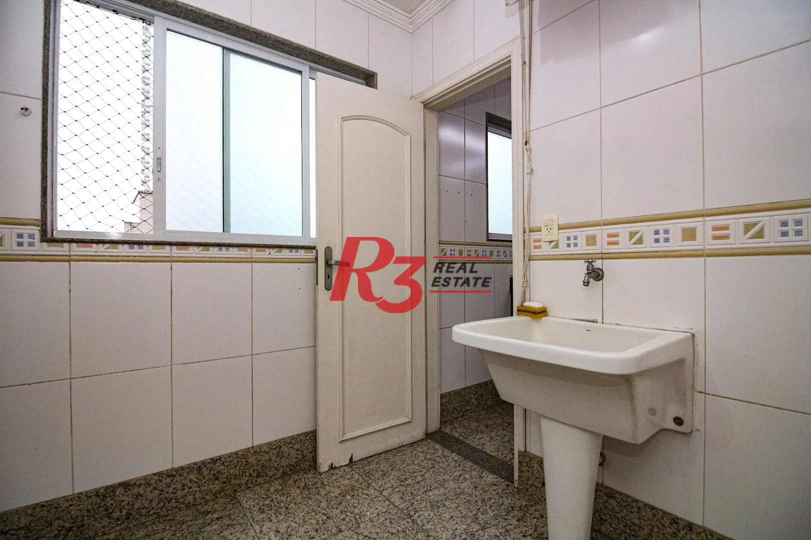 Apartamento com 3 dormitórios à venda, 205 m² por R$ 2.200.000,00 - Embaré - Santos/SP
