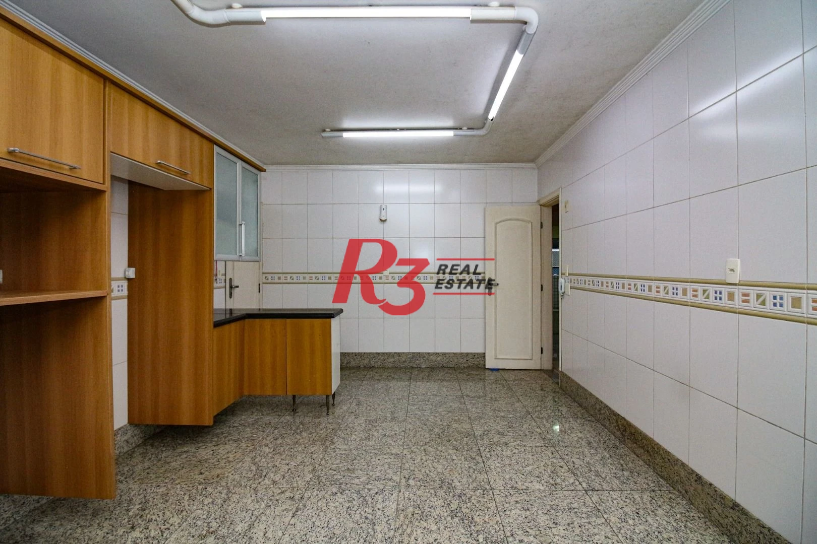 Apartamento com 3 dormitórios à venda, 205 m² por R$ 2.200.000,00 - Embaré - Santos/SP