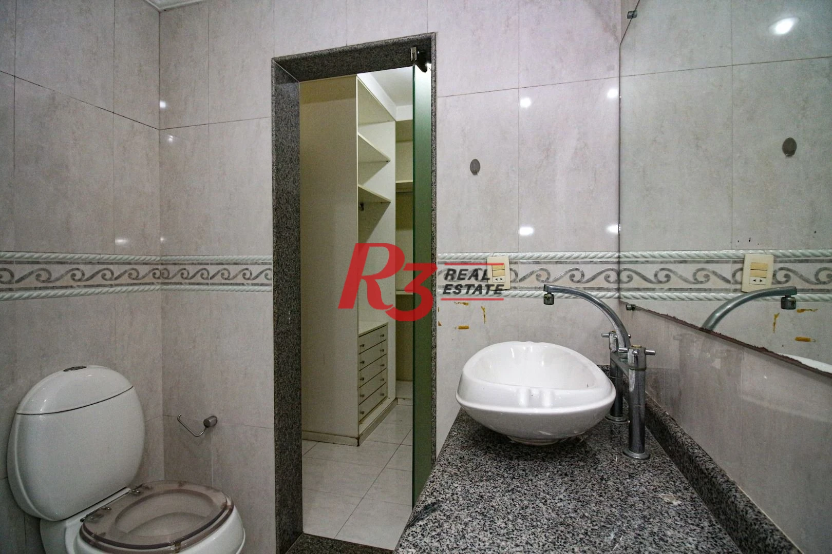 Apartamento com 3 dormitórios à venda, 205 m² por R$ 2.200.000,00 - Embaré - Santos/SP