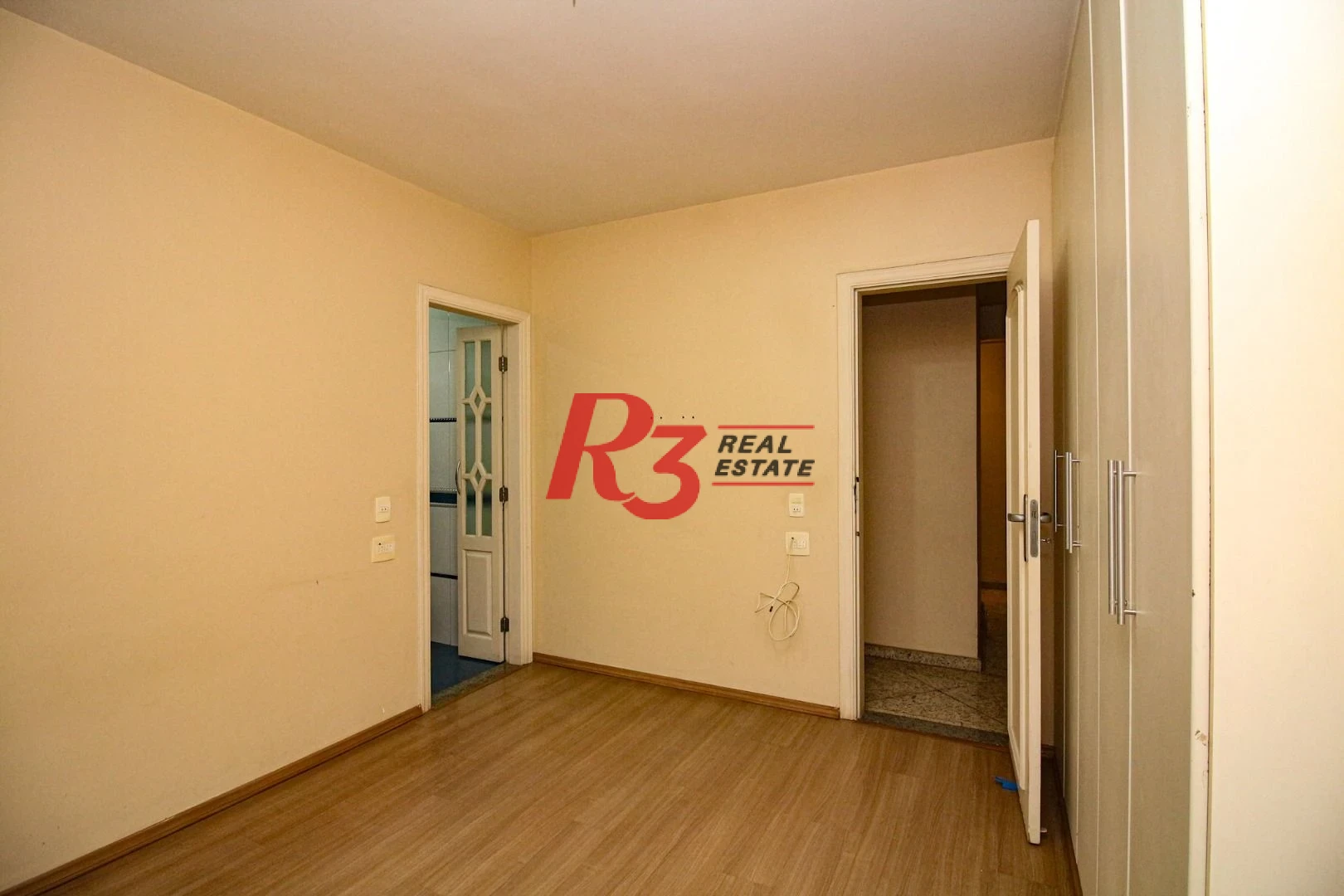 Apartamento com 3 dormitórios à venda, 205 m² por R$ 2.200.000,00 - Embaré - Santos/SP