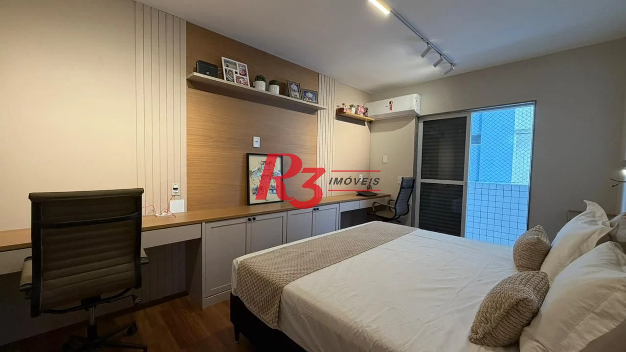 Apartamento com 3 dormitórios à venda, 205 m² por R$ 2.100.000,00 - Embaré - Santos/SP