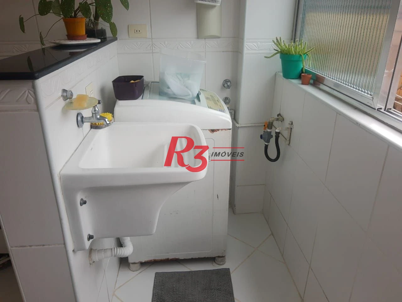 Apartamento à venda, 76 m² por R$ 415.000,00 - Gonzaga - Santos/SP