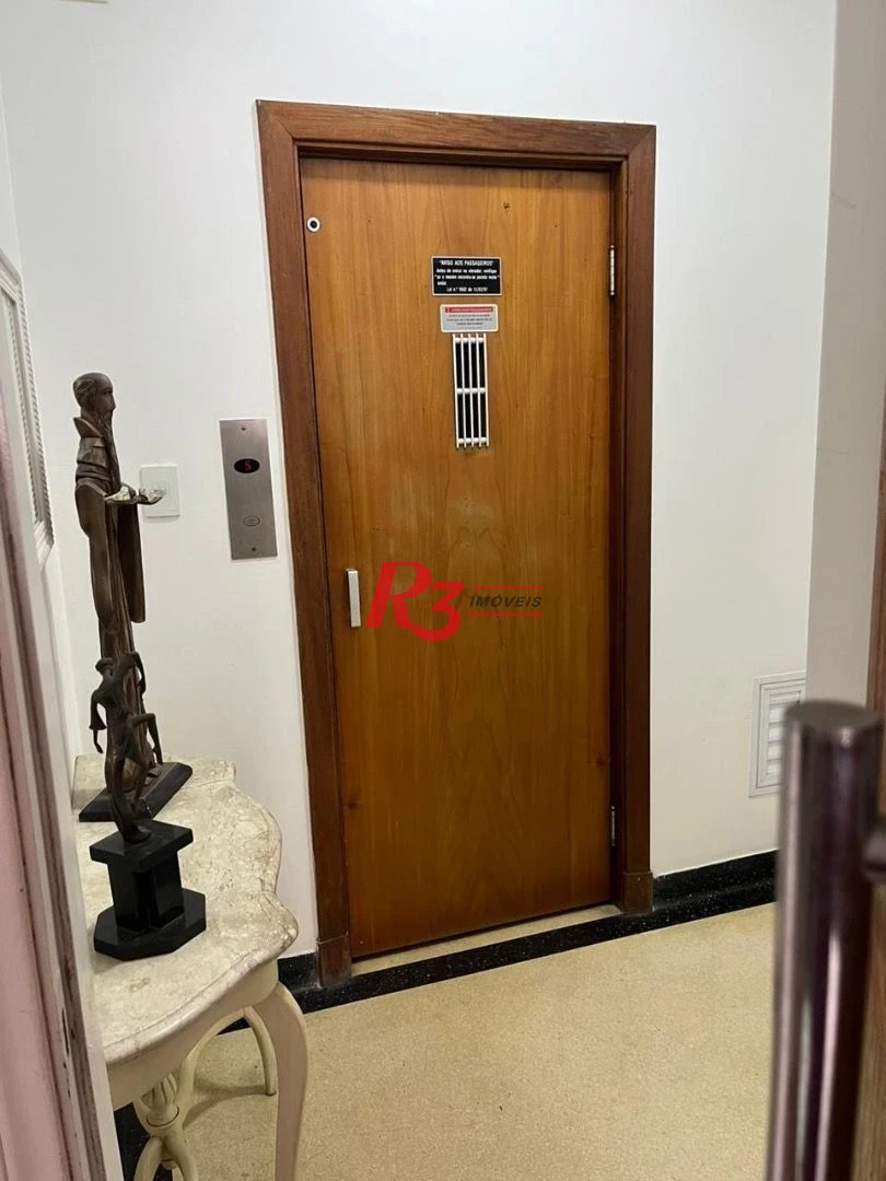 Apartamento com 2 dormitórios à venda, 108 m² por R$ 600.000,00 - Gonzaga - Santos/SP