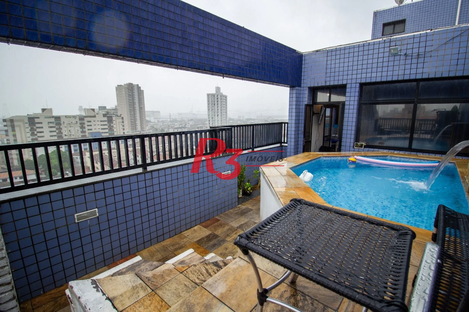 Cobertura com 3 dormitórios à venda, 135 m² por R$ 680.000,00 - Estuário - Santos/SP