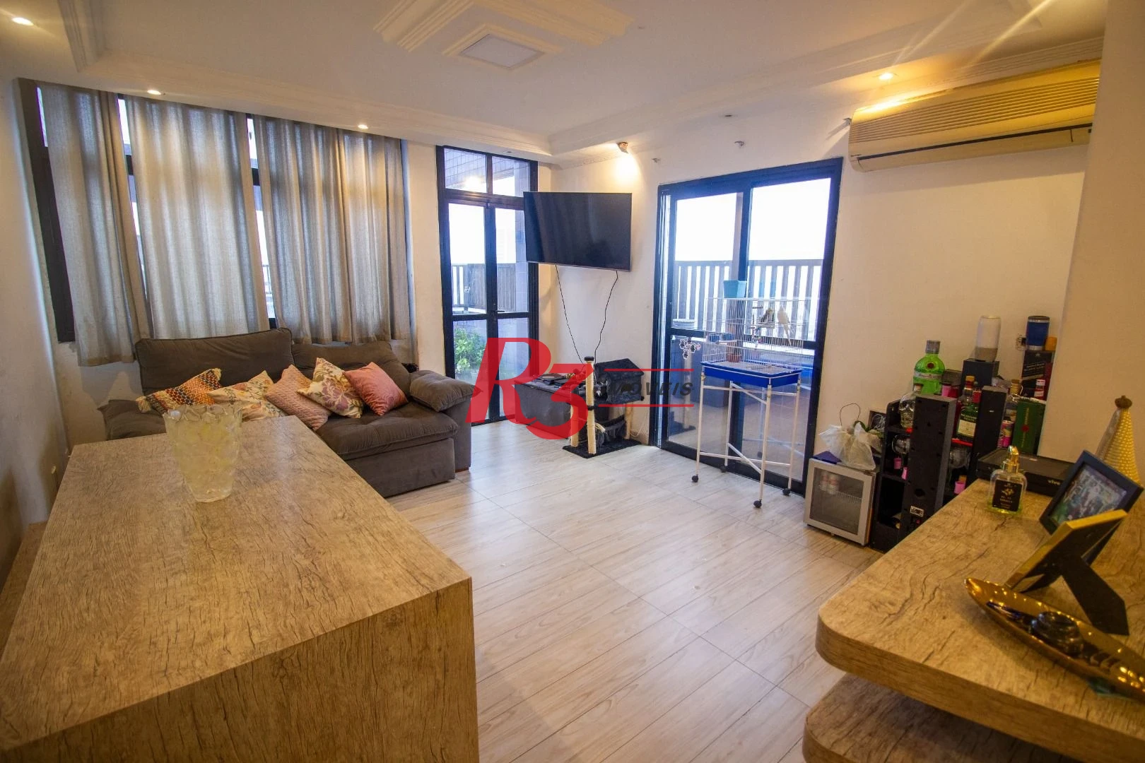 Cobertura com 3 dormitórios à venda, 135 m² por R$ 680.000,00 - Estuário - Santos/SP