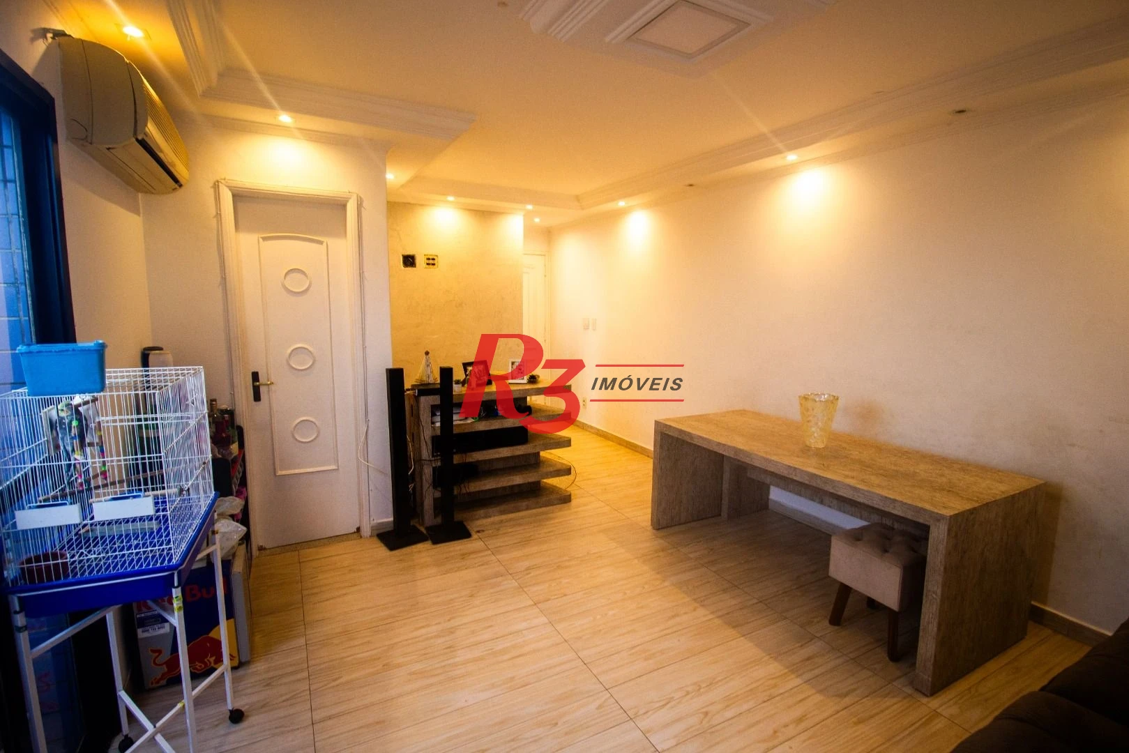 Cobertura com 3 dormitórios à venda, 135 m² por R$ 680.000,00 - Estuário - Santos/SP