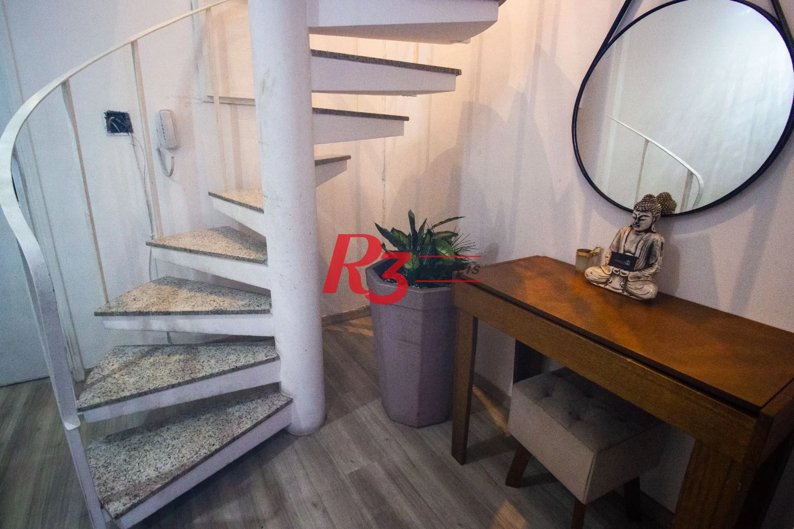 Cobertura com 3 dormitórios à venda, 135 m² por R$ 680.000,00 - Estuário - Santos/SP