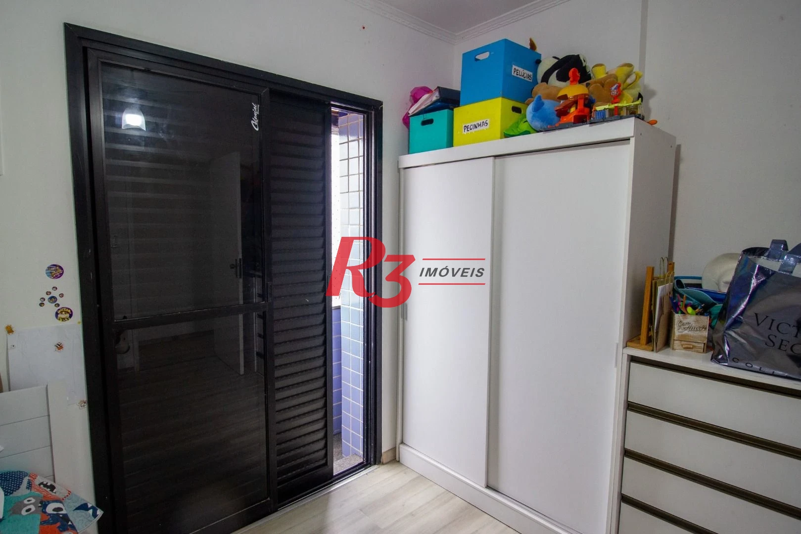 Cobertura com 3 dormitórios à venda, 135 m² por R$ 680.000,00 - Estuário - Santos/SP