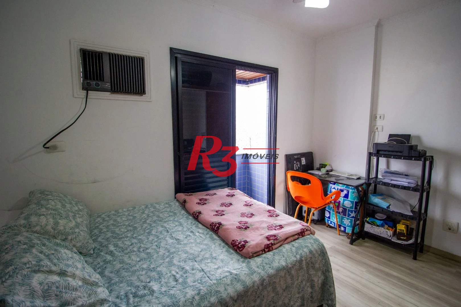 Cobertura com 3 dormitórios à venda, 135 m² por R$ 680.000,00 - Estuário - Santos/SP