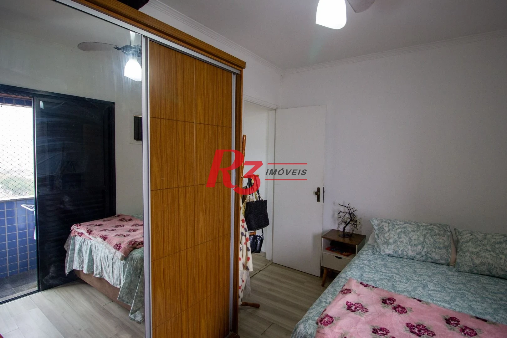 Cobertura com 3 dormitórios à venda, 135 m² por R$ 680.000,00 - Estuário - Santos/SP