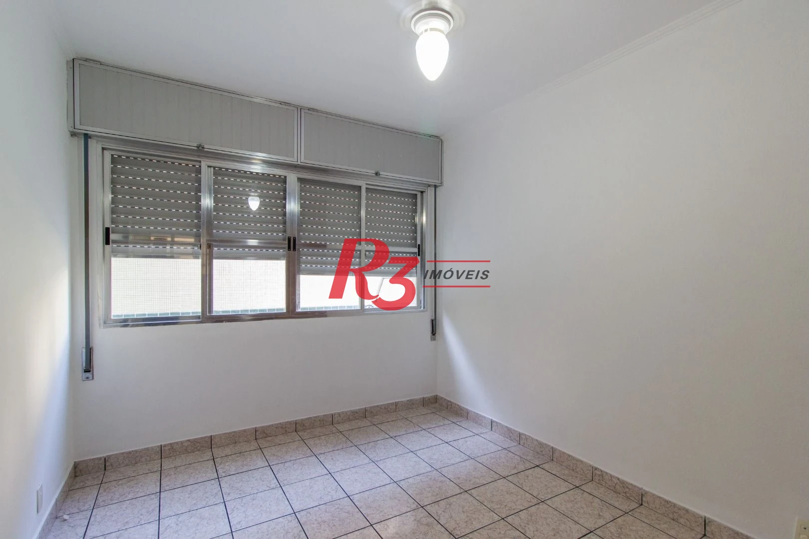 Apartamento com 2 dormitórios à venda, 58 m² por R$ 550.000,00 - Pompéia - Santos/SP