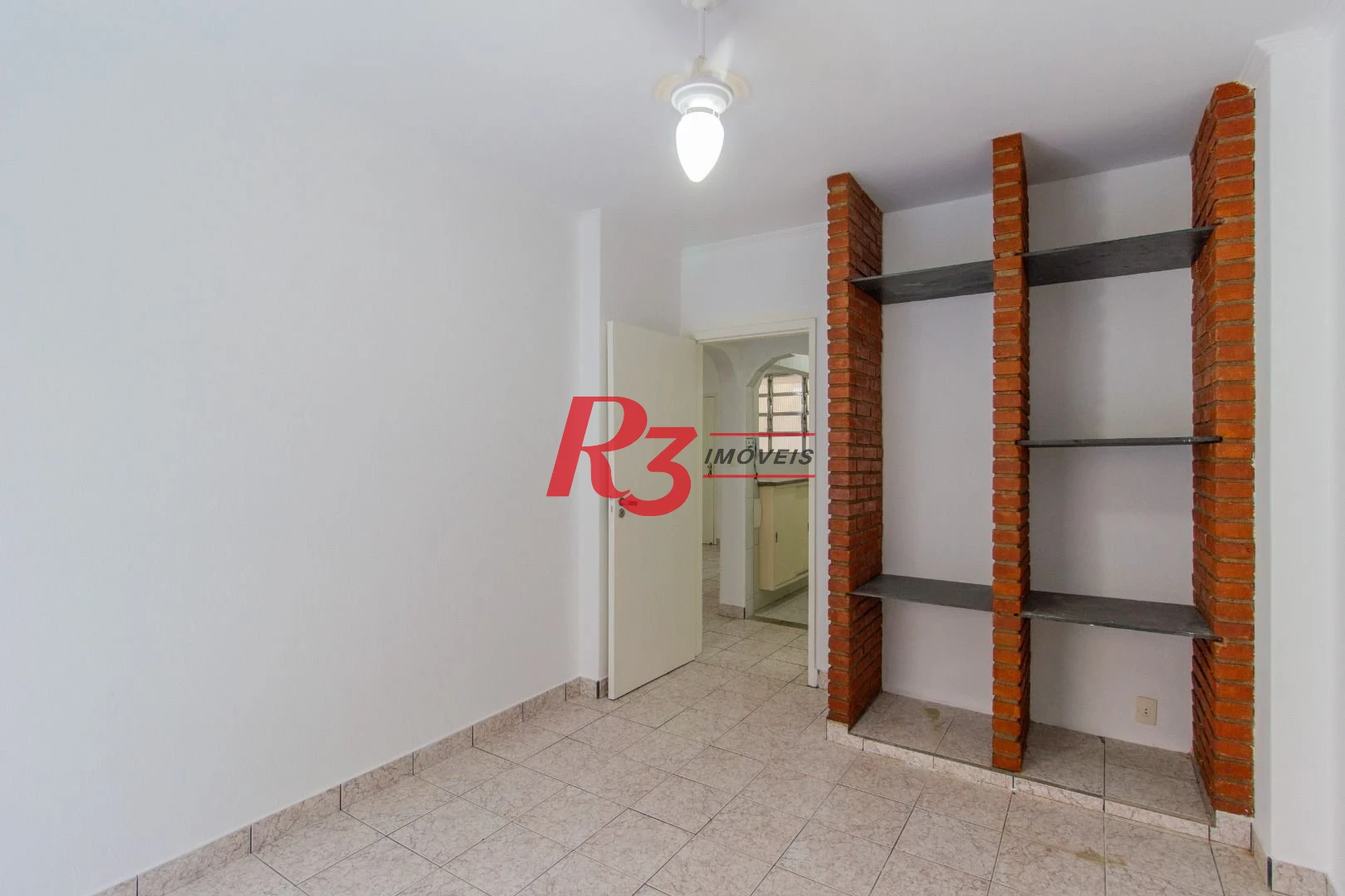 Apartamento com 2 dormitórios à venda, 58 m² por R$ 550.000,00 - Pompéia - Santos/SP