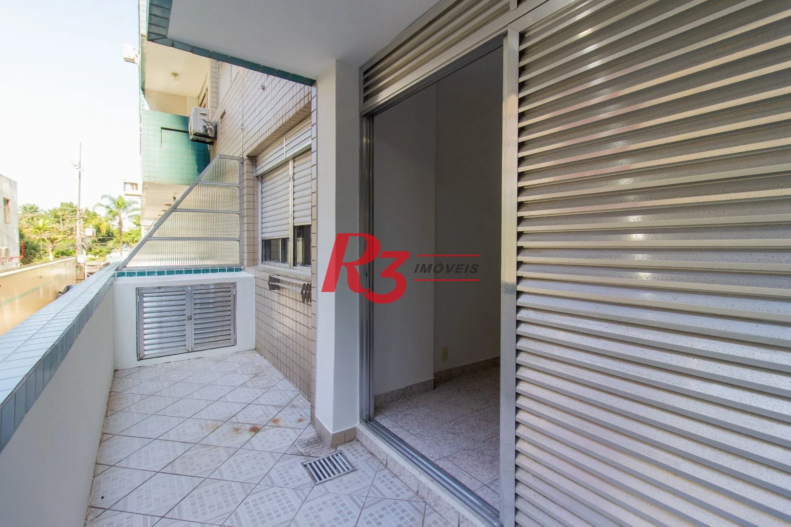 Apartamento com 2 dormitórios à venda, 58 m² por R$ 550.000,00 - Pompéia - Santos/SP