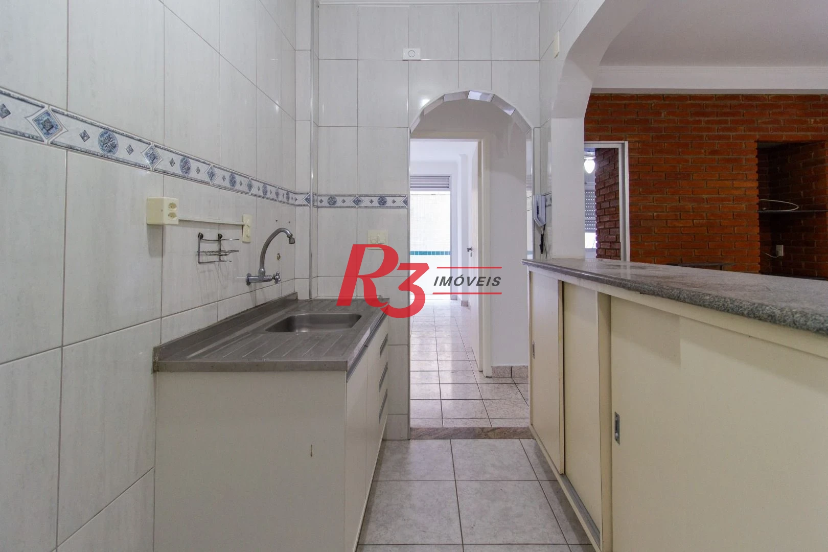 Apartamento com 2 dormitórios à venda, 58 m² por R$ 550.000,00 - Pompéia - Santos/SP