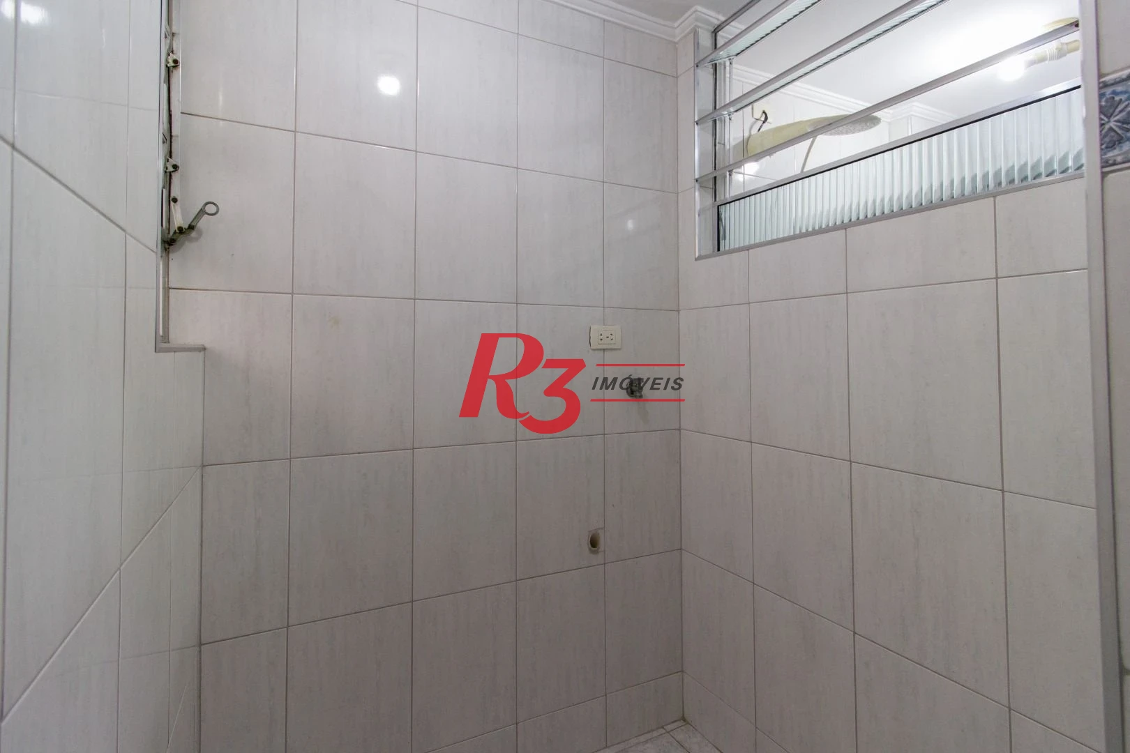 Apartamento com 2 dormitórios à venda, 58 m² por R$ 550.000,00 - Pompéia - Santos/SP