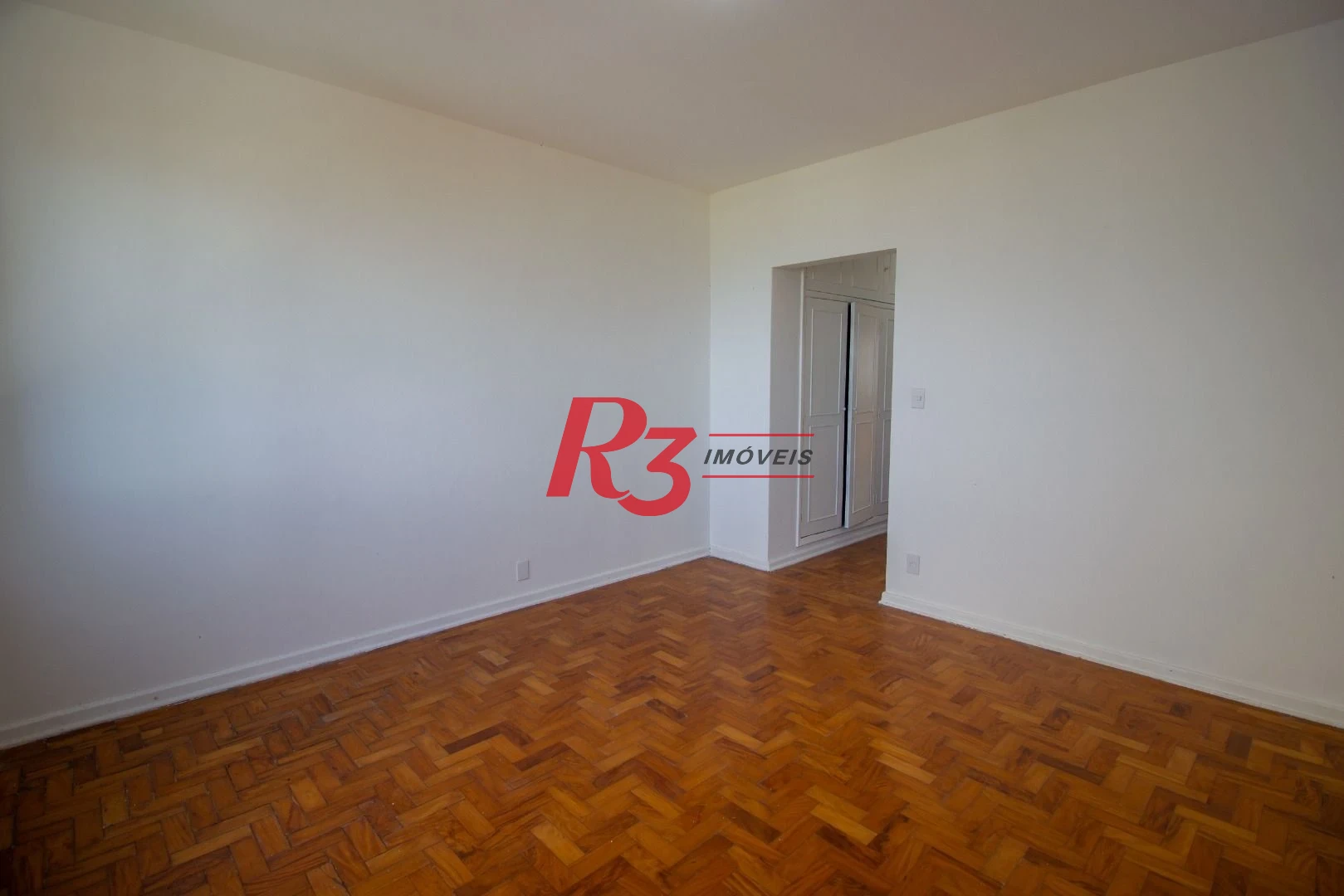 Apartamento com 3 dormitórios à venda, 124 m² por R$ 1.350.000,00 - Boqueirão - Santos/SP