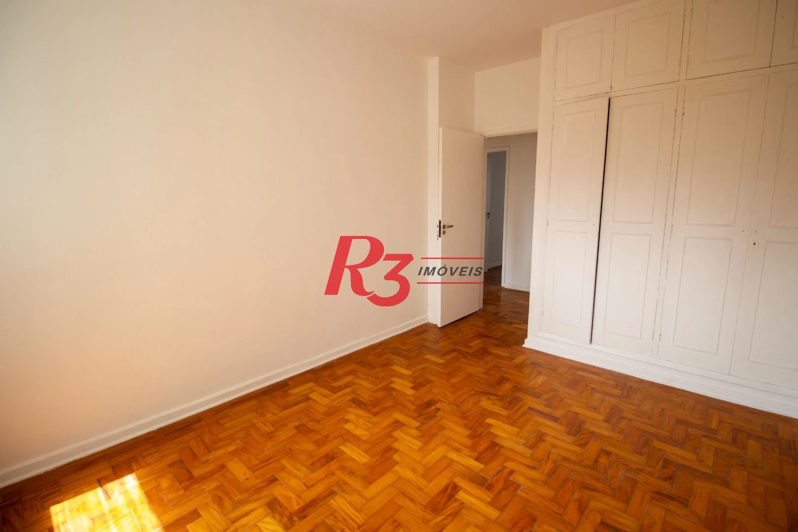 Apartamento com 3 dormitórios à venda, 124 m² por R$ 1.350.000,00 - Boqueirão - Santos/SP