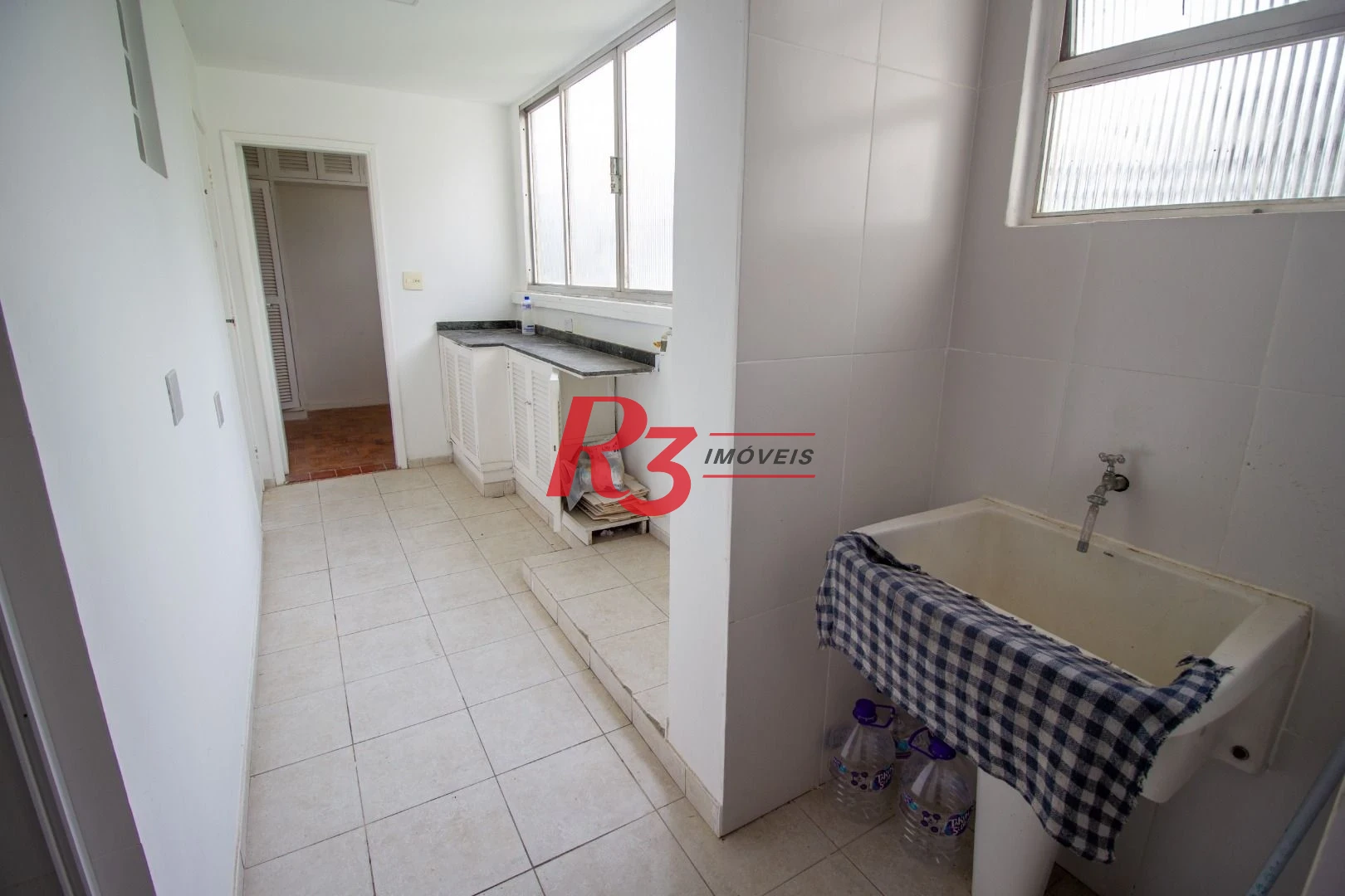 Apartamento com 3 dormitórios à venda, 124 m² por R$ 1.350.000,00 - Boqueirão - Santos/SP