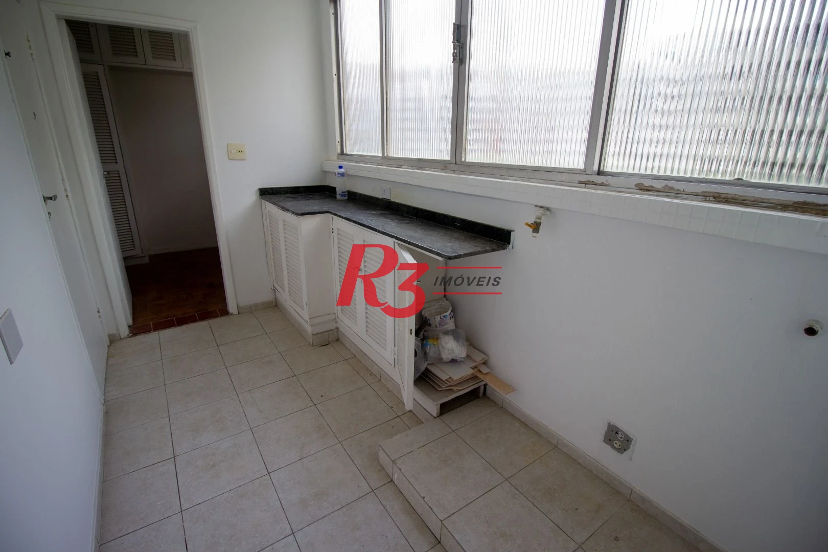 Apartamento com 3 dormitórios à venda, 124 m² por R$ 1.350.000,00 - Boqueirão - Santos/SP