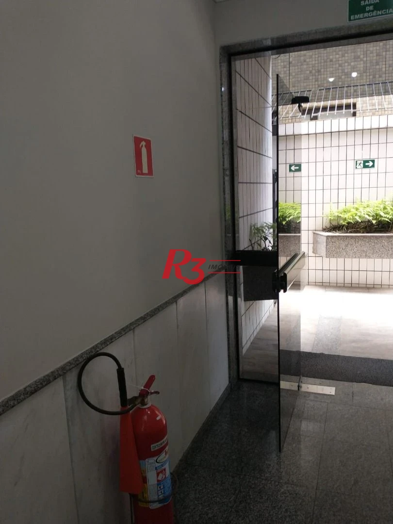 Conjunto à venda, 63 m² por R$ 250.000,00 - Ponta da Praia - Santos/SP