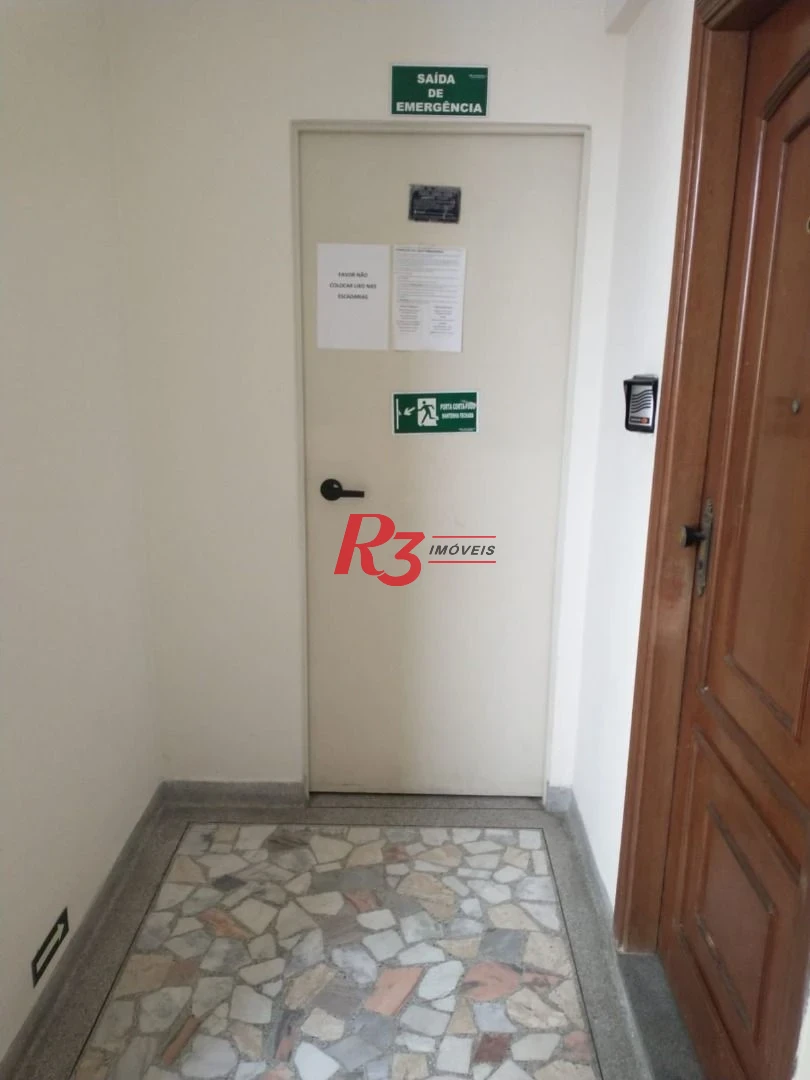 Conjunto à venda, 63 m² por R$ 250.000,00 - Ponta da Praia - Santos/SP