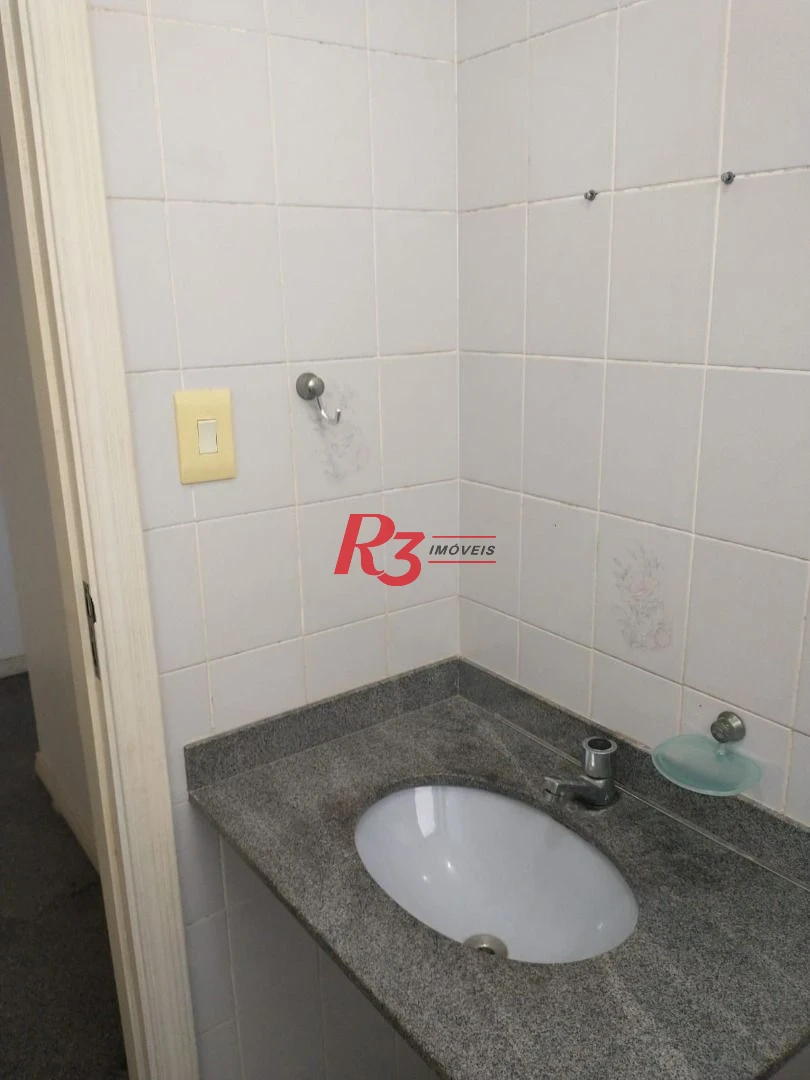 Conjunto à venda, 63 m² por R$ 250.000,00 - Ponta da Praia - Santos/SP
