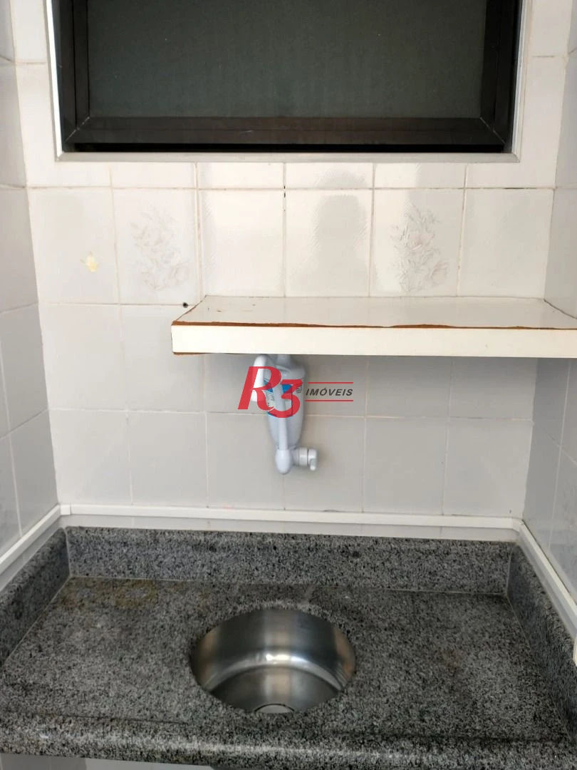 Conjunto à venda, 63 m² por R$ 250.000,00 - Ponta da Praia - Santos/SP