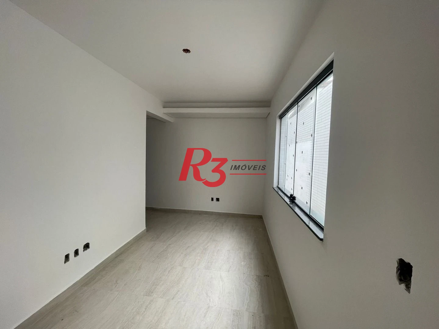 Sobrado fundos com 3 dormitórios, 1 suíte à venda, 152 m² por R$ 846.000 - Vila Belmiro - Santos/SP