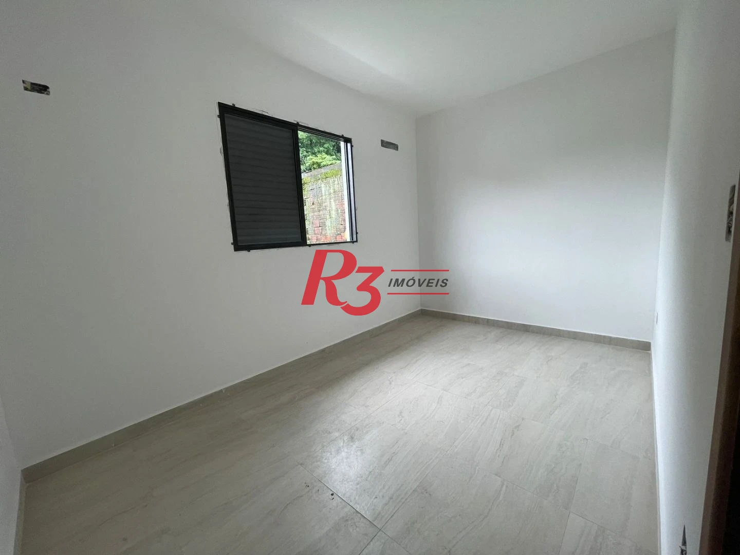 Sobrado fundos com 3 dormitórios, 1 suíte à venda, 152 m² por R$ 846.000 - Vila Belmiro - Santos/SP