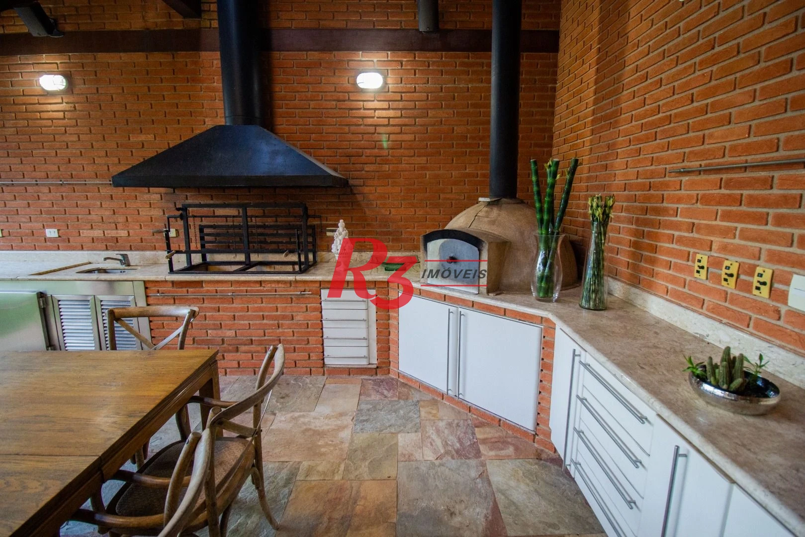 Casa com 5 dormitórios à venda, 700 m² por R$ 8.000.000,00 - Acapulco - Guarujá/SP
