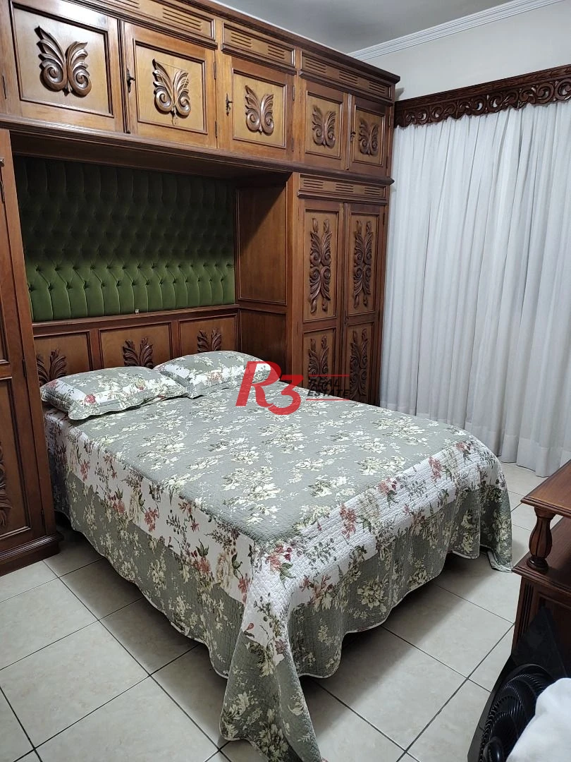 Sobrado com 3 dormitórios à venda, 189 m² por R$ 1.300.000,00 - Campo Grande - Santos/SP