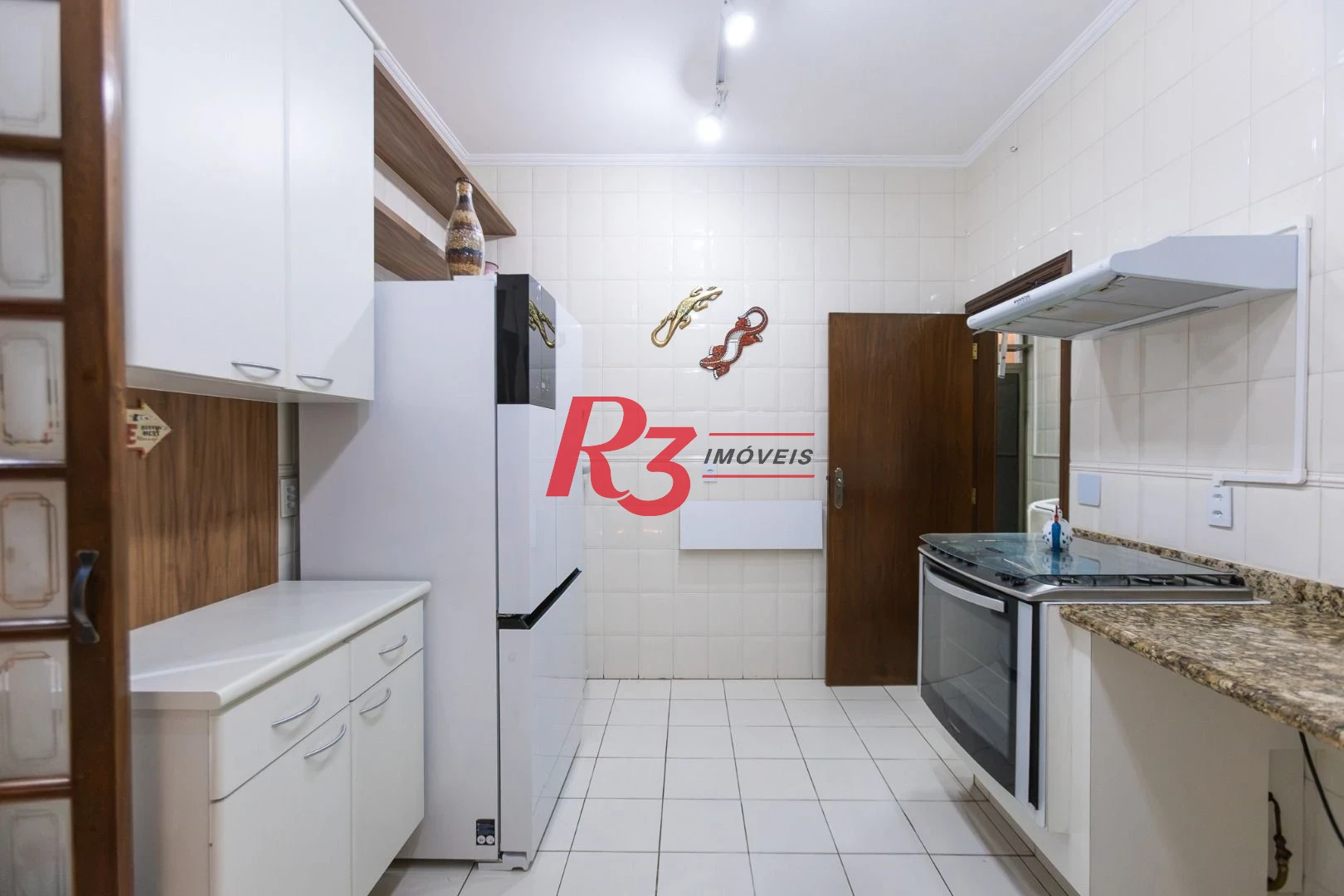 Sobrado com 3 dormitórios à venda, 189 m² por R$ 1.500.000,00 - Campo Grande - Santos/SP