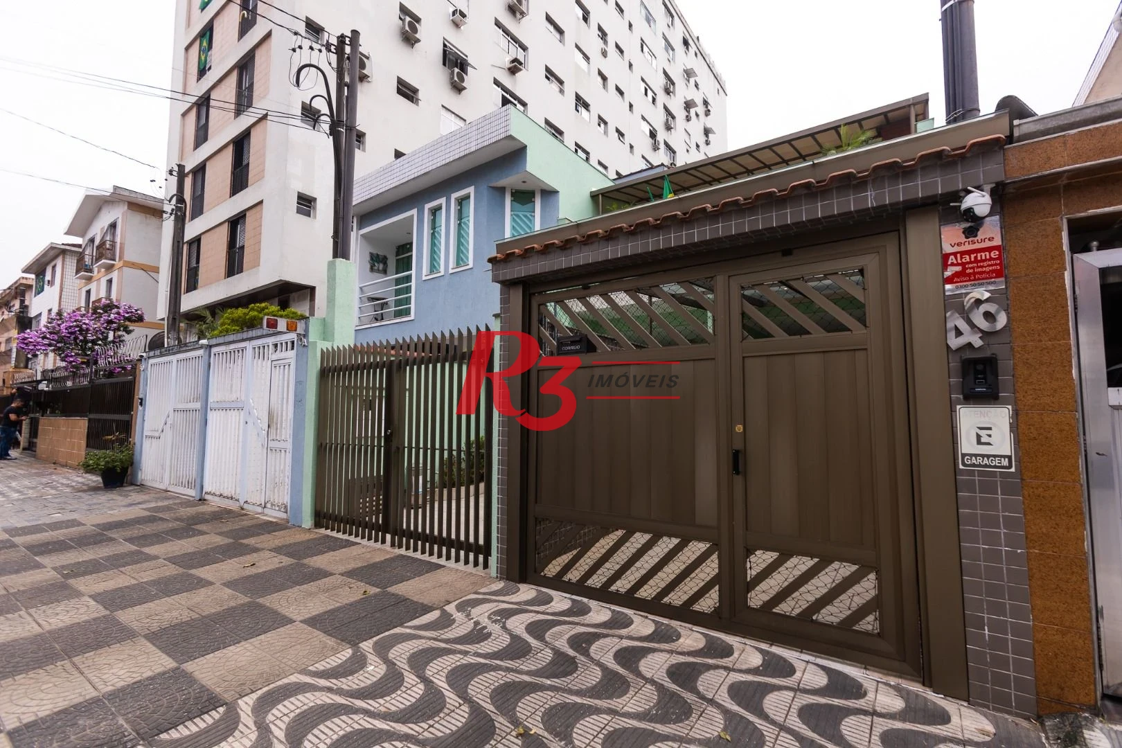 Sobrado com 3 dormitórios à venda, 189 m² por R$ 1.500.000,00 - Campo Grande - Santos/SP