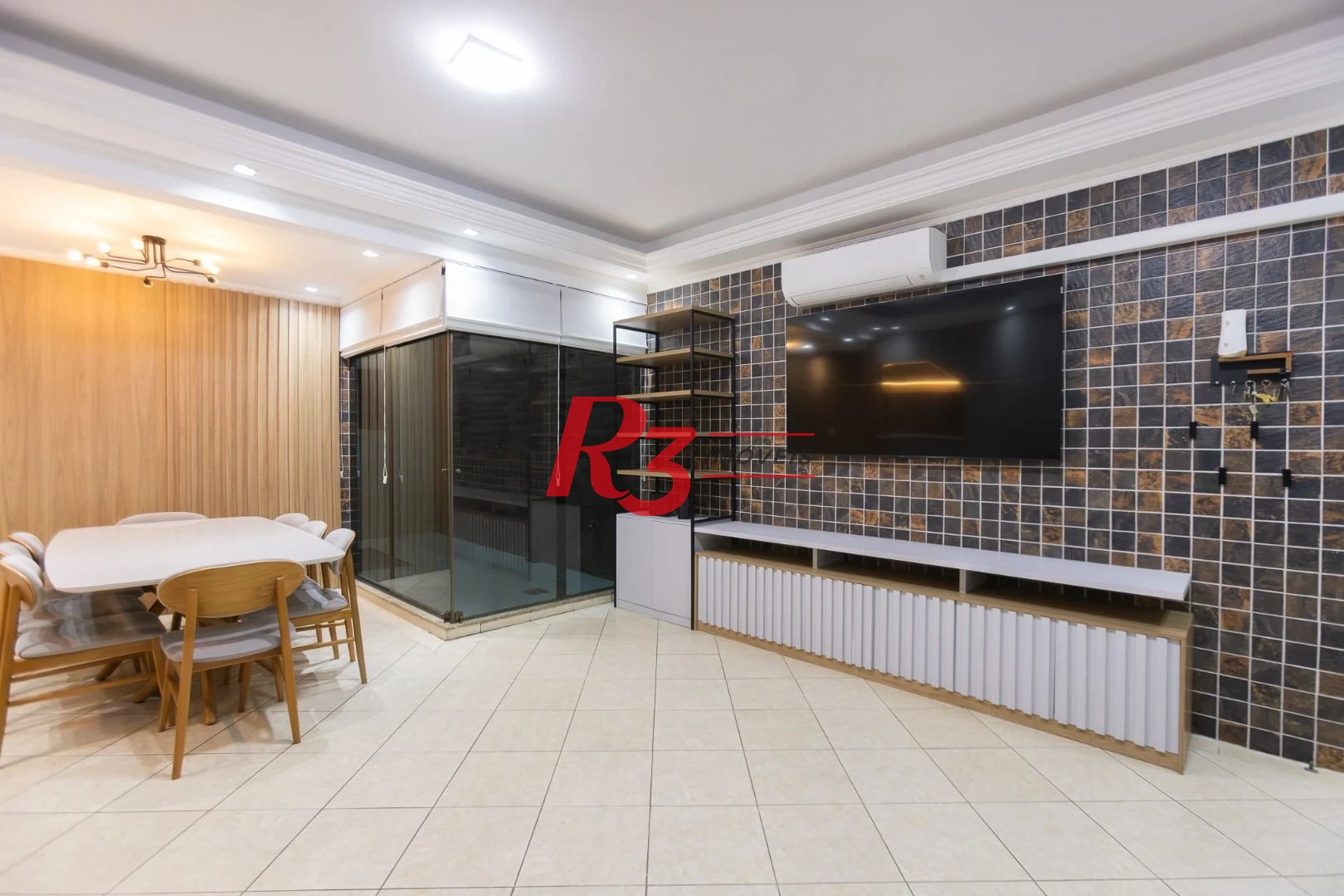 Sobrado com 3 dormitórios à venda, 189 m² por R$ 1.500.000,00 - Campo Grande - Santos/SP