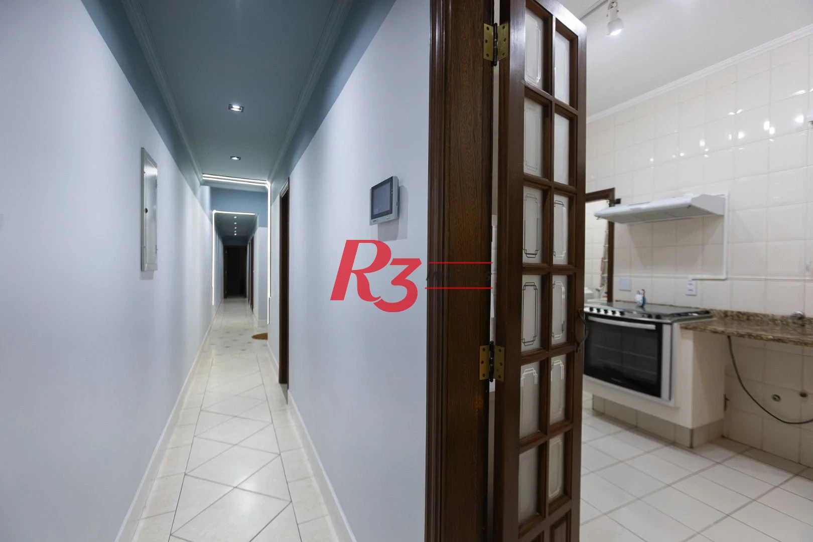 Sobrado com 3 dormitórios à venda, 189 m² por R$ 1.500.000,00 - Campo Grande - Santos/SP
