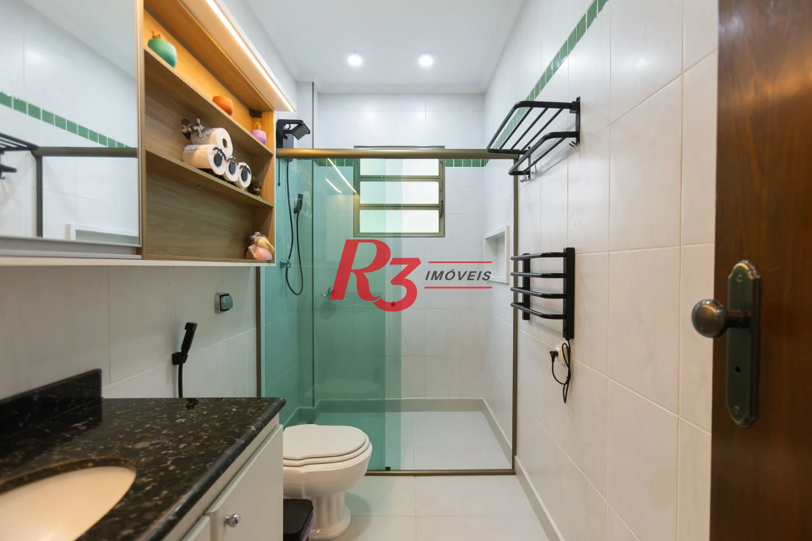 Sobrado com 3 dormitórios à venda, 189 m² por R$ 1.500.000,00 - Campo Grande - Santos/SP