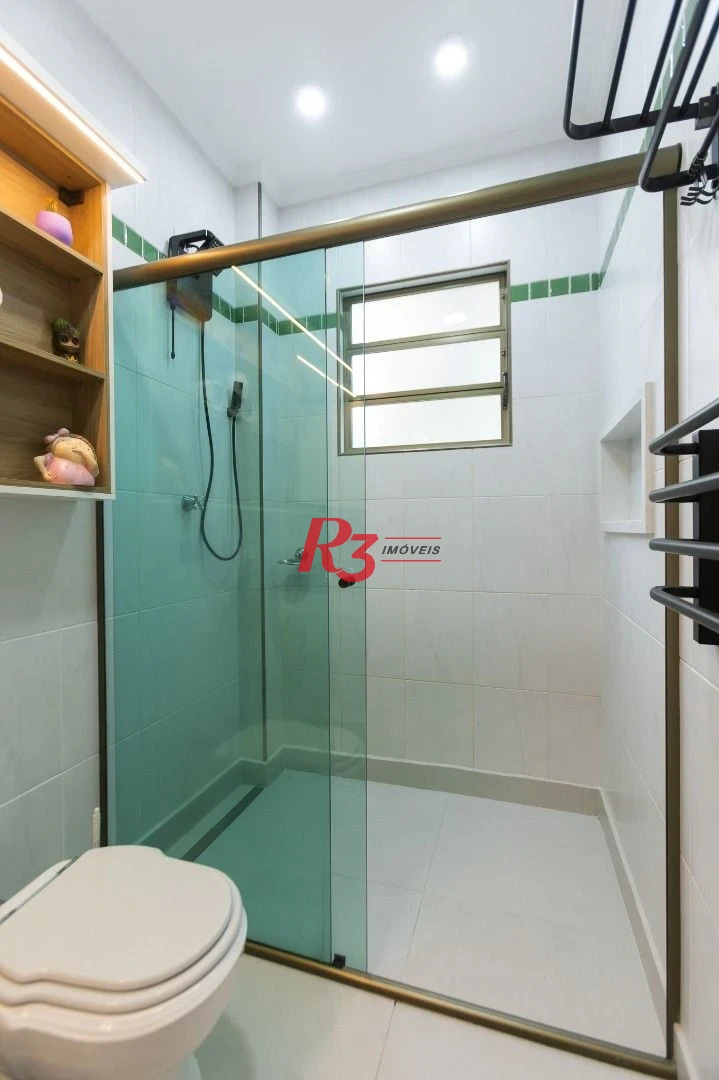 Sobrado com 3 dormitórios à venda, 189 m² por R$ 1.500.000,00 - Campo Grande - Santos/SP