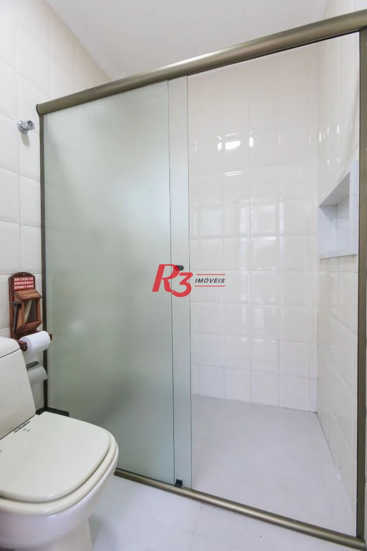 Sobrado com 3 dormitórios à venda, 189 m² por R$ 1.500.000,00 - Campo Grande - Santos/SP
