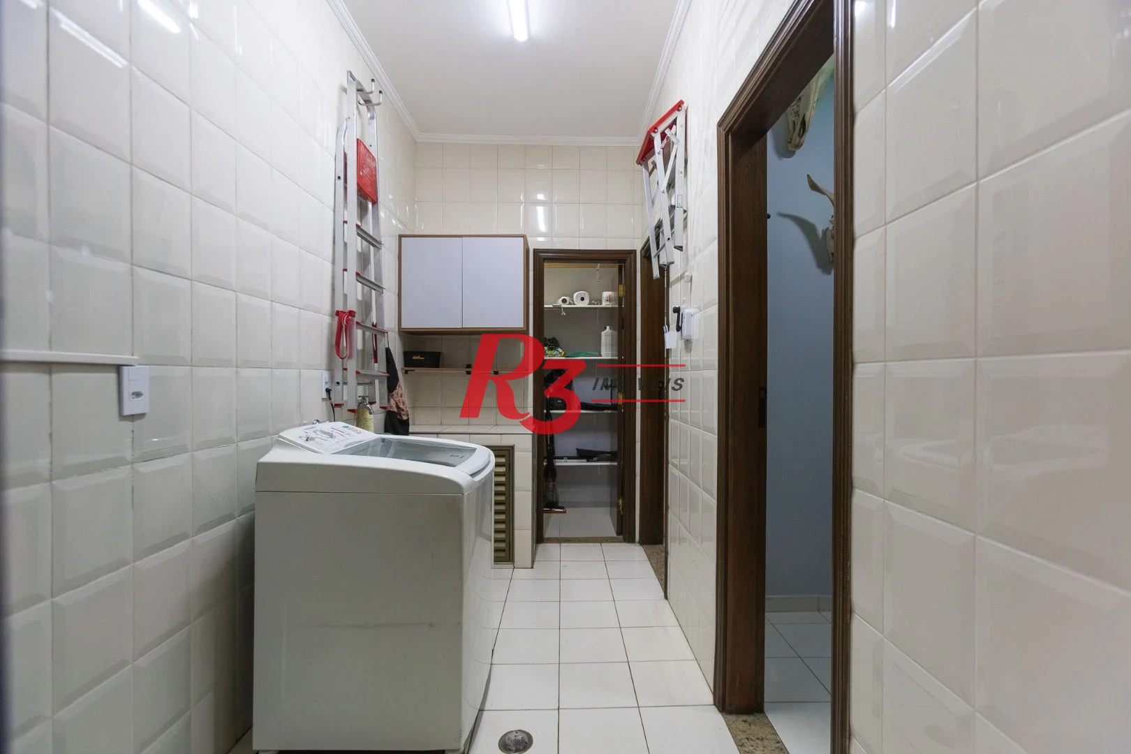 Sobrado com 3 dormitórios à venda, 189 m² por R$ 1.500.000,00 - Campo Grande - Santos/SP