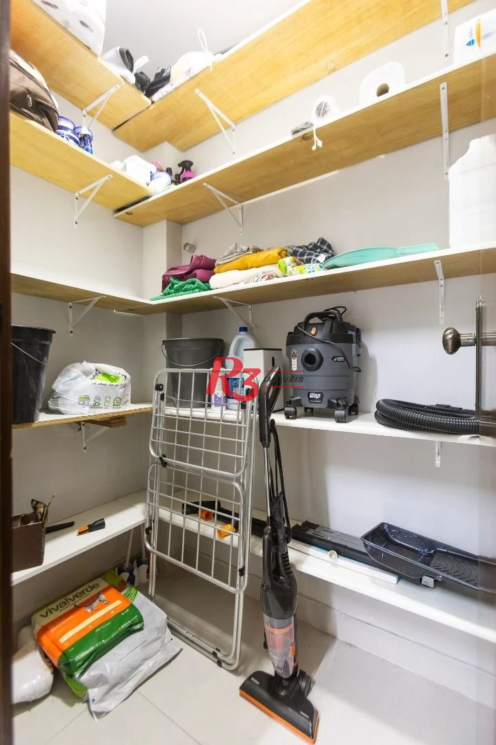 Sobrado com 3 dormitórios à venda, 189 m² por R$ 1.500.000,00 - Campo Grande - Santos/SP
