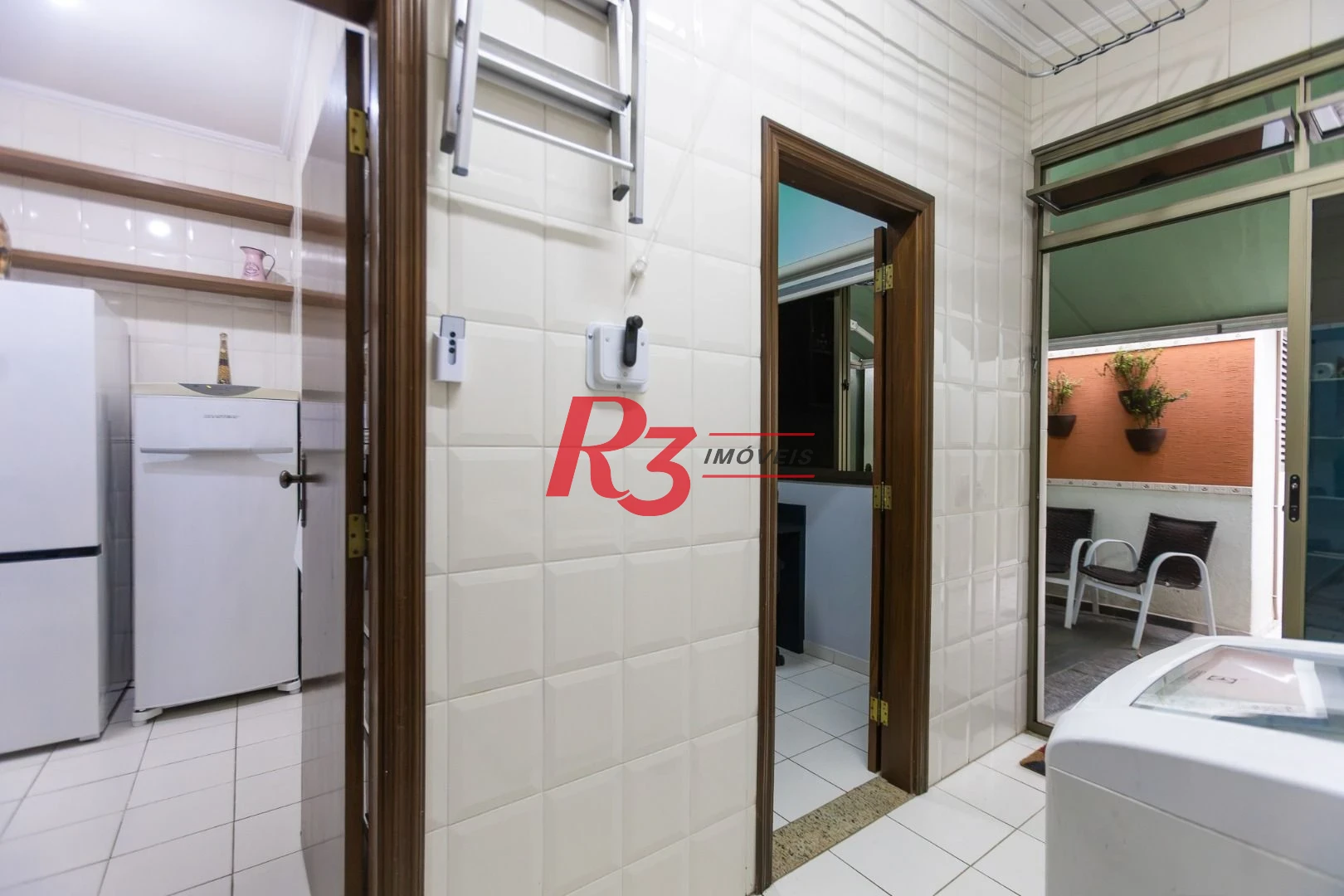 Sobrado com 3 dormitórios à venda, 189 m² por R$ 1.500.000,00 - Campo Grande - Santos/SP