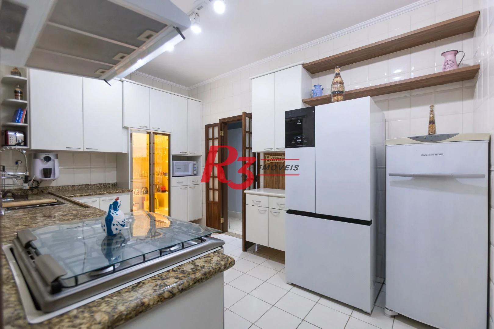 Sobrado com 3 dormitórios à venda, 189 m² por R$ 1.500.000,00 - Campo Grande - Santos/SP