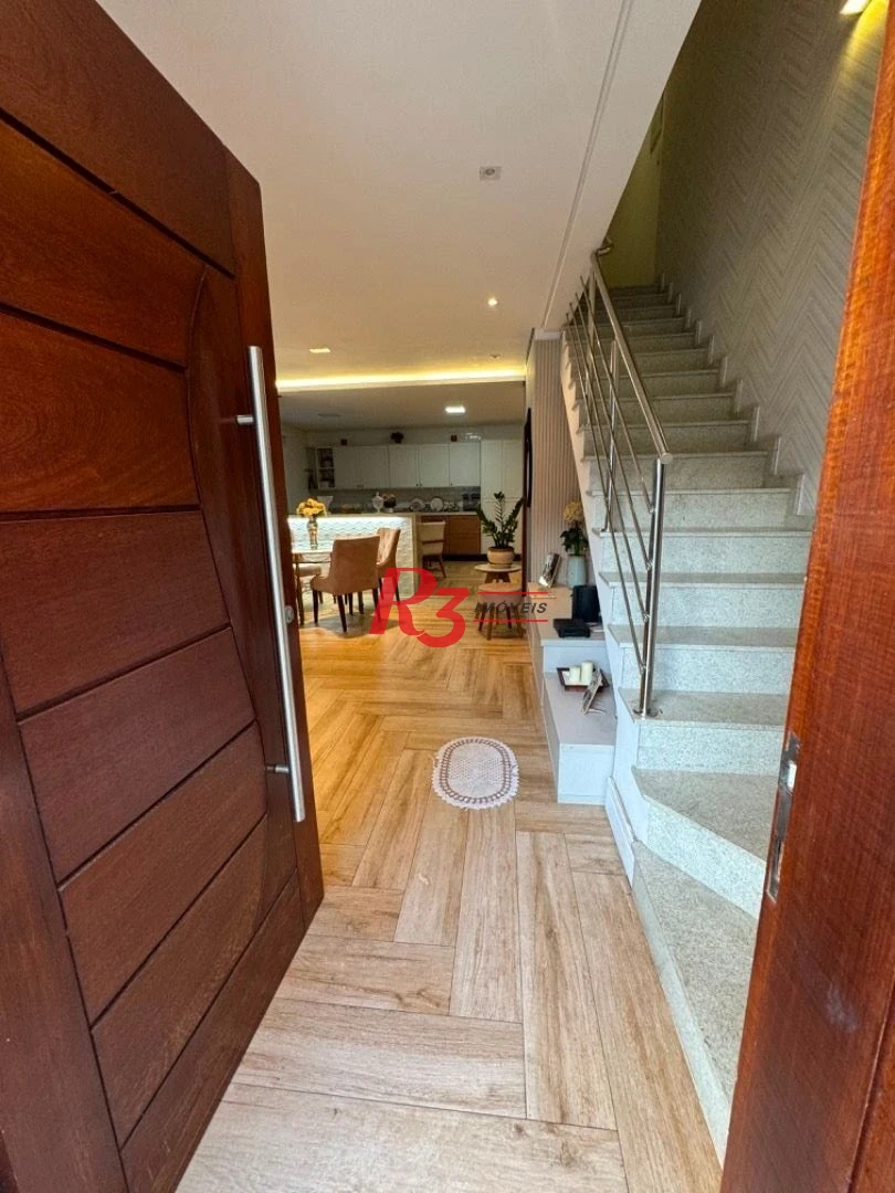 Sobrado à venda, 192 m² por R$ 2.400.000,00 - Aparecida - Santos/SP