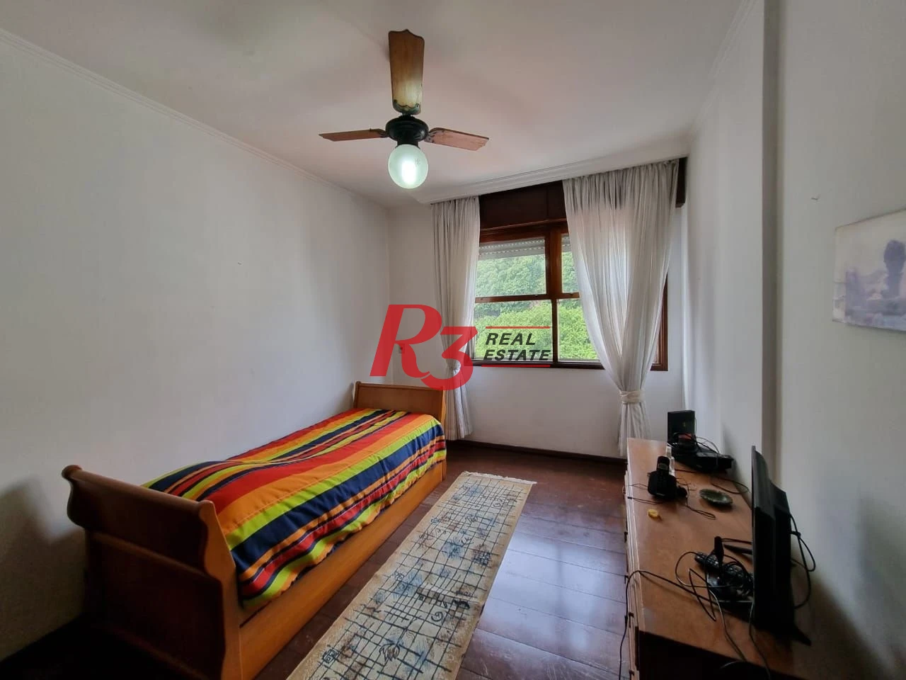 Oportunidade na orla do Itararé, São Vicente, apartamento com vista sensacional, muito amplo, 3 quartos, 3 salas, condição especial!