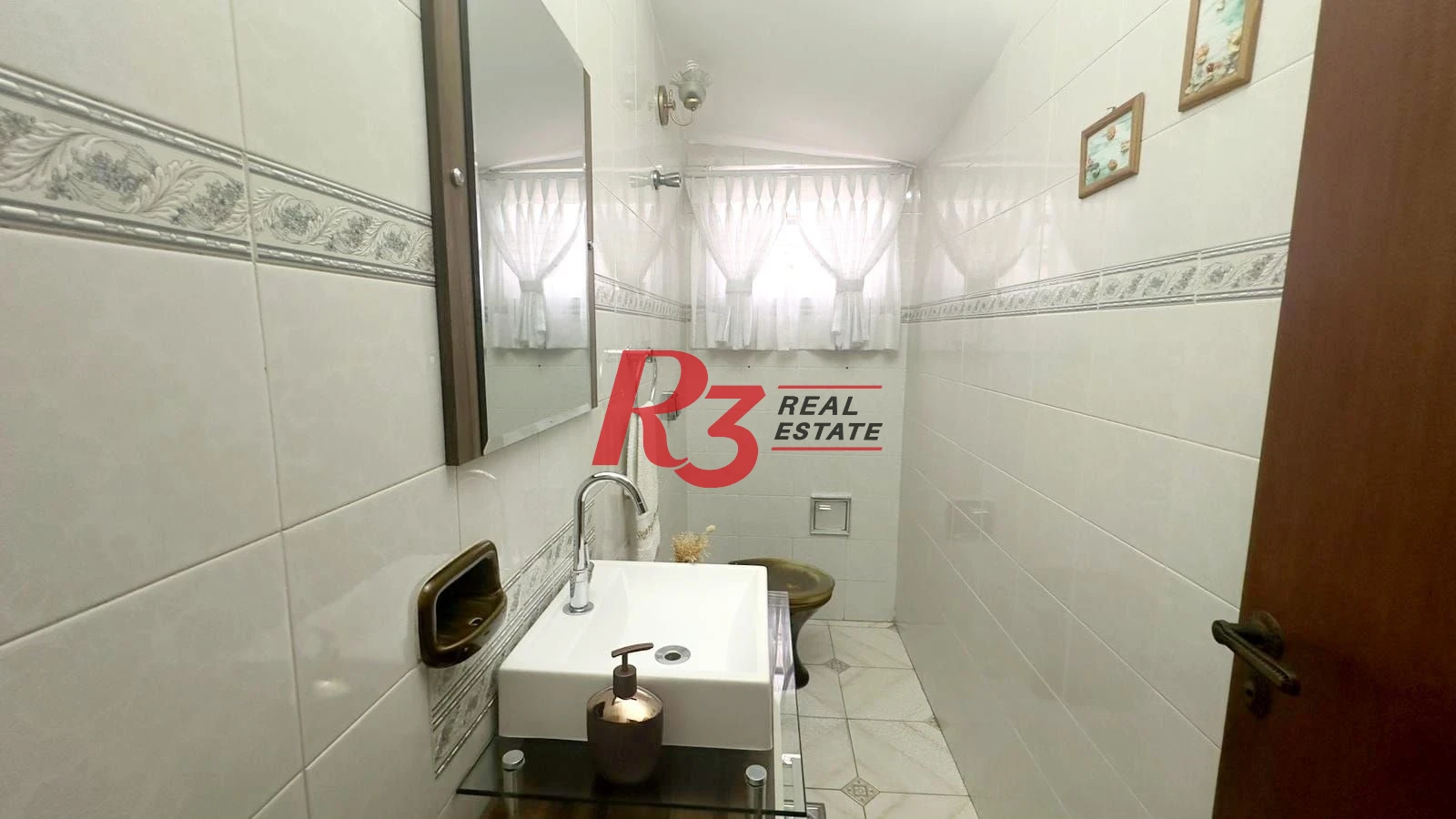Casa com 5 dormitórios para alugar, 254 m² por R$ 15.850,00/mês - Ponta da Praia - Santos/SP