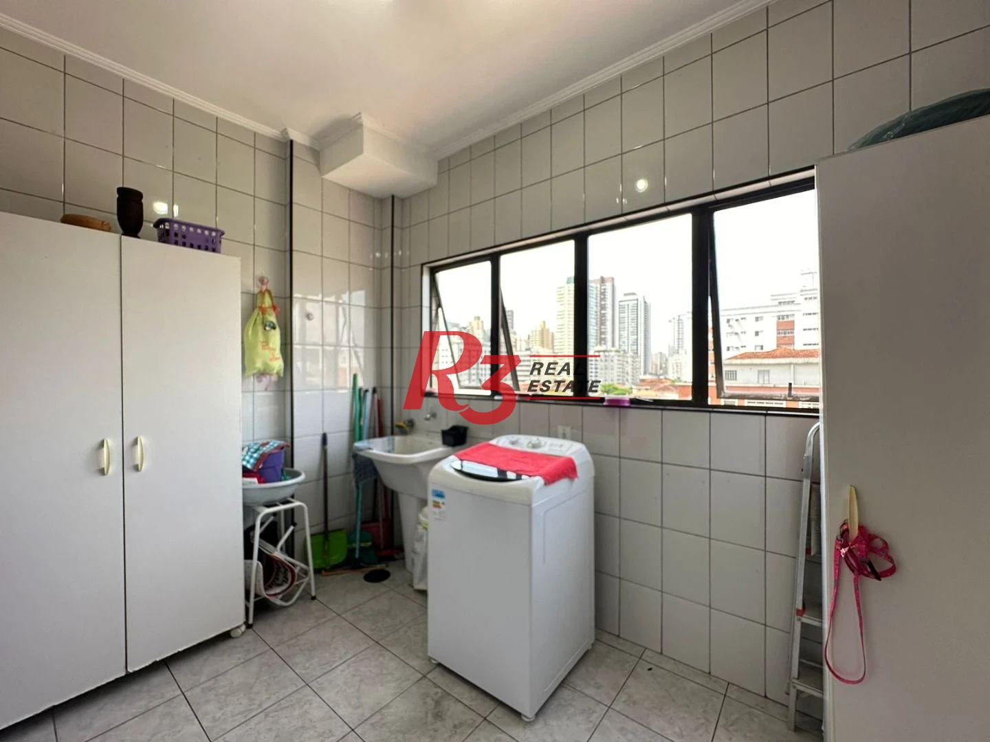 Apartamento com 3 dormitórios à venda, 135 m² por R$ 950.000,00 - Marapé - Santos/SP