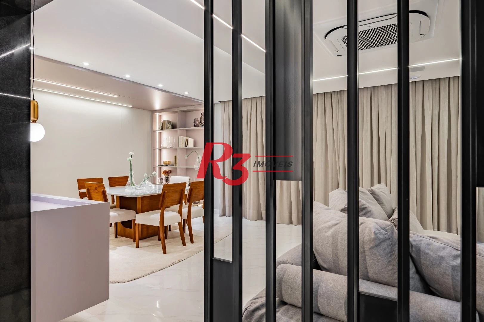 Apartamento de alto padrão com 3 suítes à venda, 234 m² por R$ 3.650.000 - Boqueirão - Santos/SP