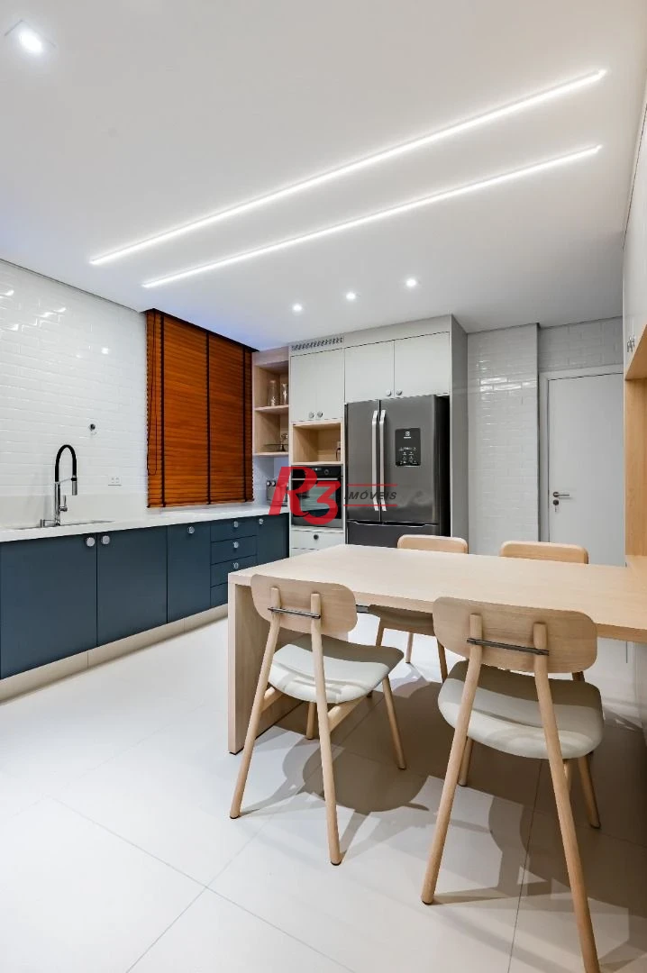 Apartamento de alto padrão com 3 suítes à venda, 234 m² por R$ 3.650.000 - Boqueirão - Santos/SP